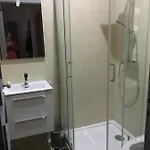 Apartamento, Praça Dom Duarte 8, Viseu, Portugal Appartement *
