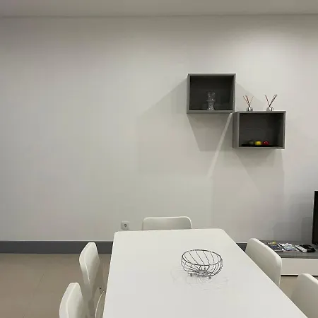 Apartament Apartamento, Praca Dom Duarte 8, Viseu, Portugal *