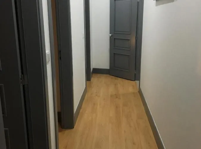 Apartamento, Praça Dom Duarte 8, Viseu, Portugal