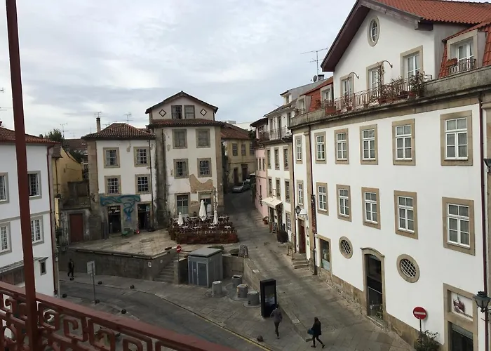 Apartamento, Praca Dom Duarte 8, Viseu, Portugal *